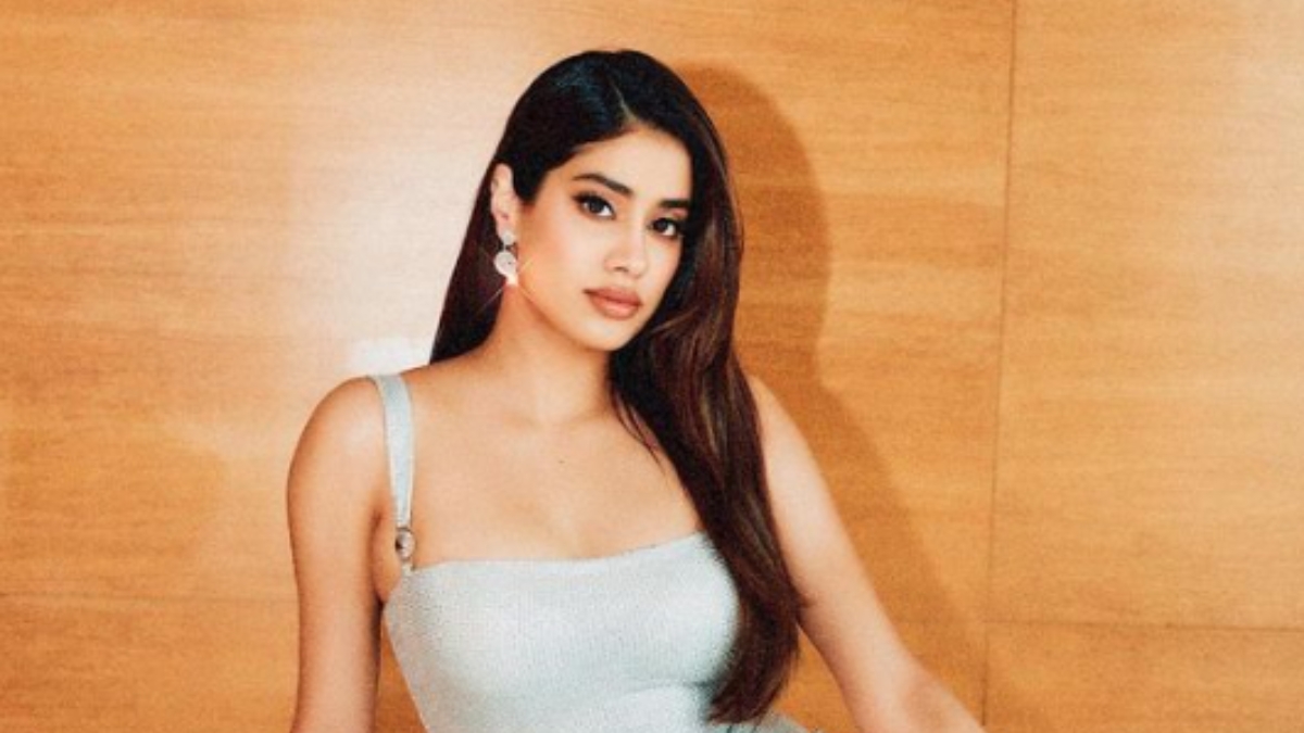 janhvi-kapoor-reveals-she-was-advised-to-try-open-relationship-calls-it-most-absurd